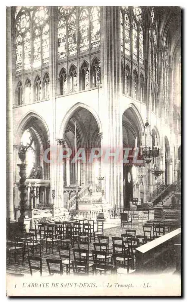 A ABBADIA DE SAINT-DENIS — O Transepto — LL. - Frente