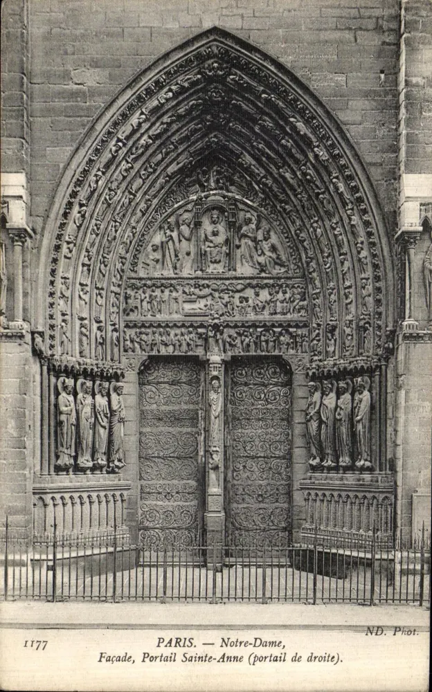 PARIS — Notre-Dame, Fassade, Portal Sainte-Anne (rechtes Portal) — ND. Phot. n° 1177 - Vorderseite
