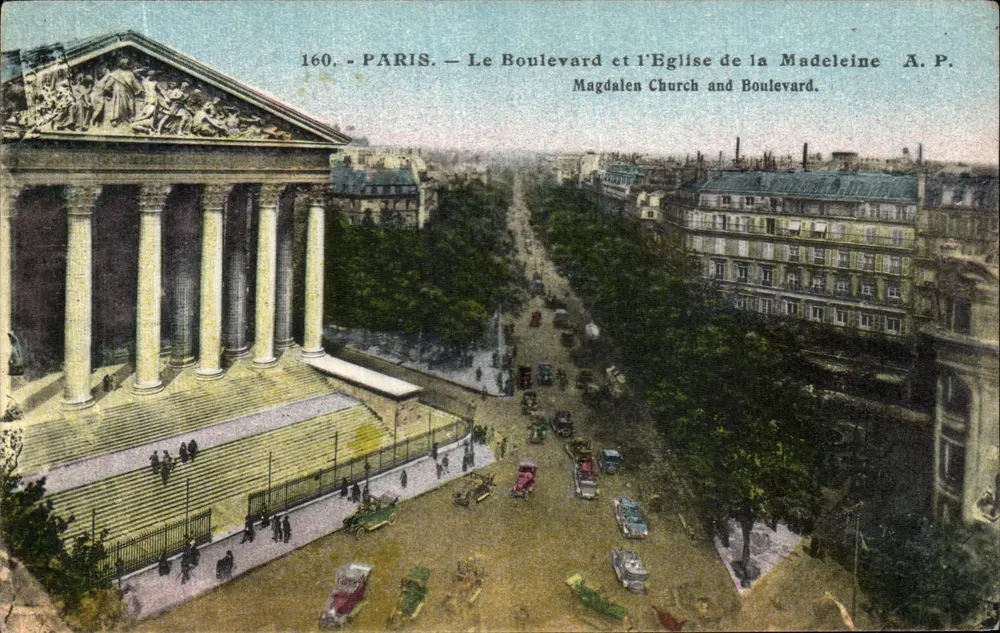 Paris — Le Boulevard et l'Église de la Madeleine — A.P. - Recto