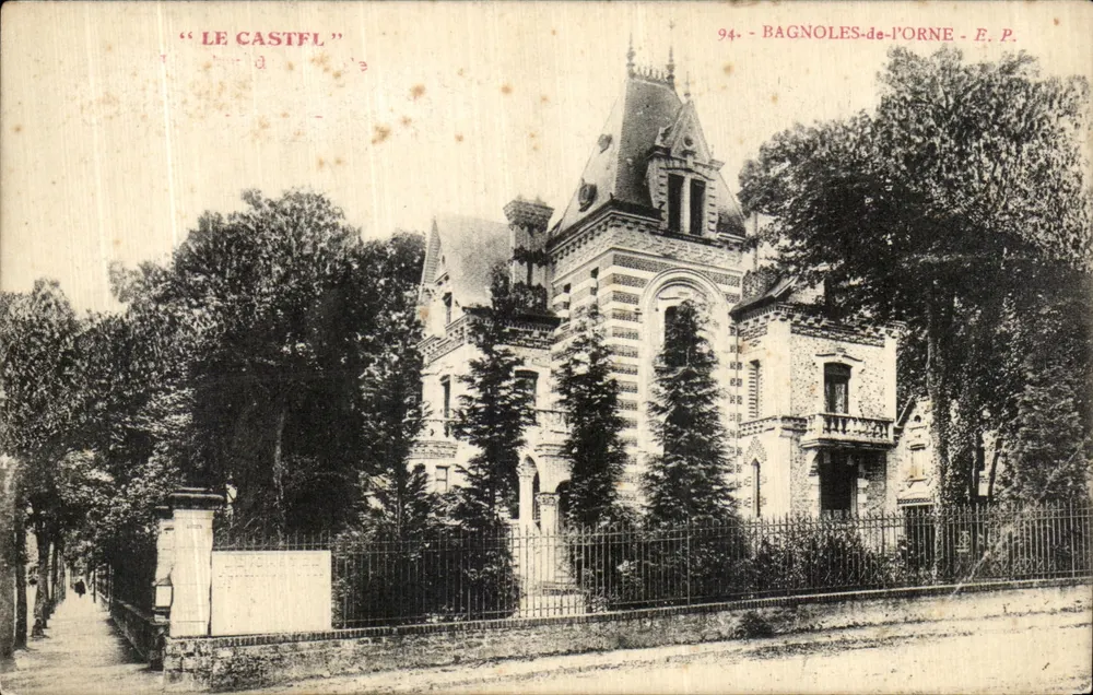Le Castfl — maison de style néo-gothique — E.P. n°94, Bagnoles-de-l'Orne - Voorkant