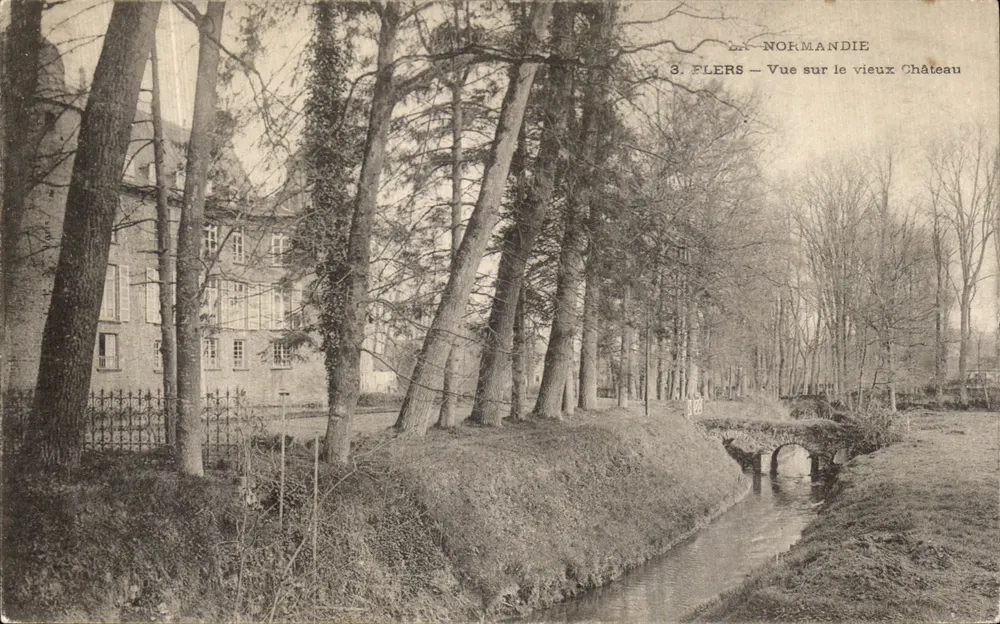 Flers — Blick auf das alte Schloss — Normandie - Vorderseite