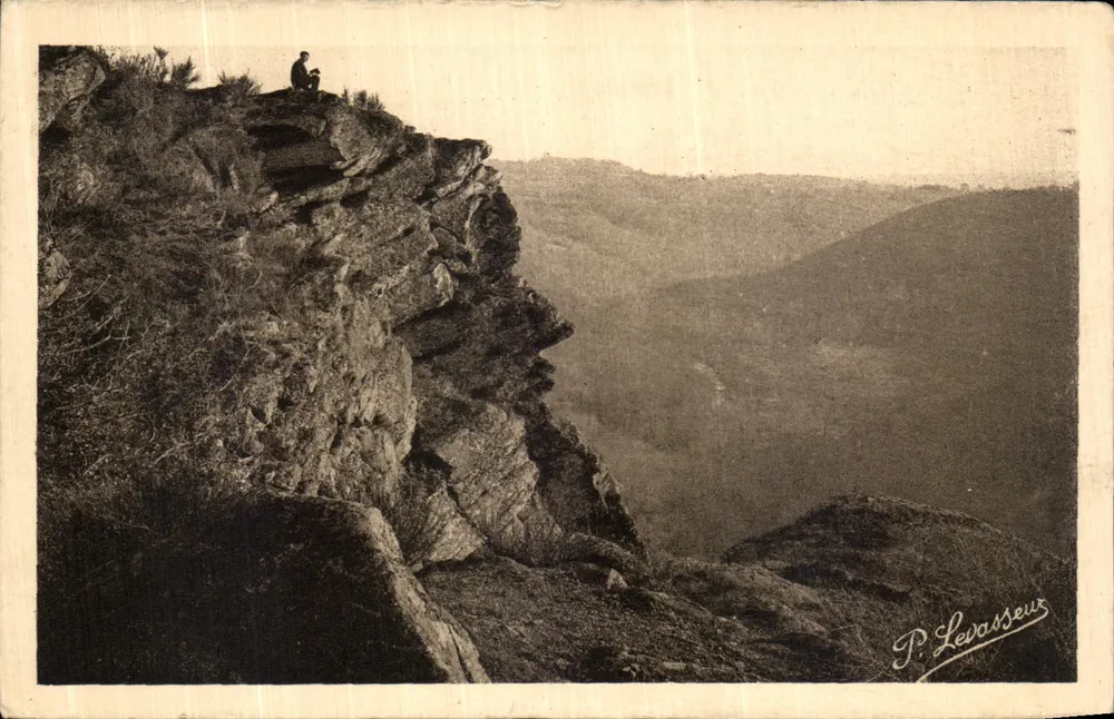 Die Felsen von Oêtre und das Tal der Rouvre (Dämmerung) — P. Levasseur - Vorderseite