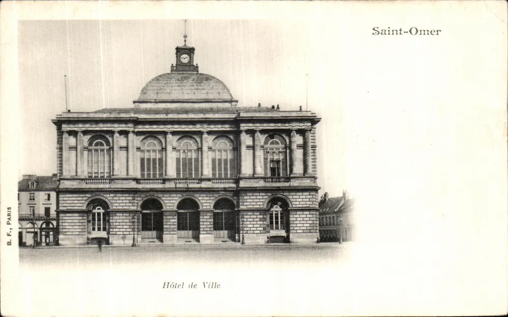 Hôtel de Ville — Saint-Omer — B.F. PARIS - Frente