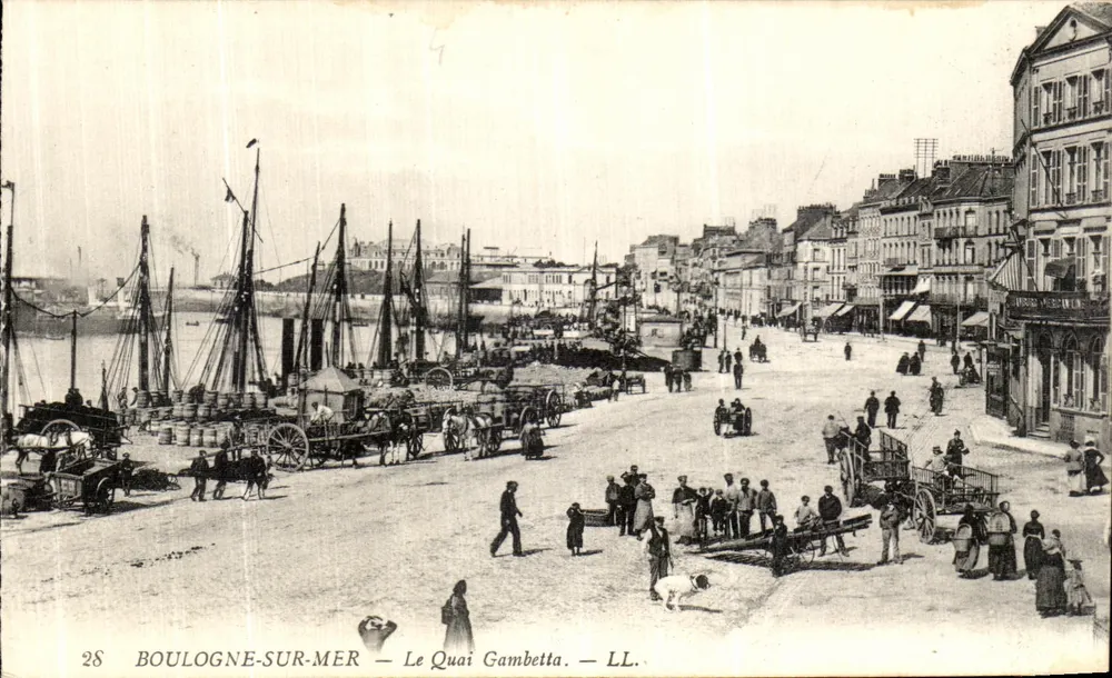 Boulogne-sur-Mer — Le Quai Gambetta — LL. — n°28 - Vorderseite