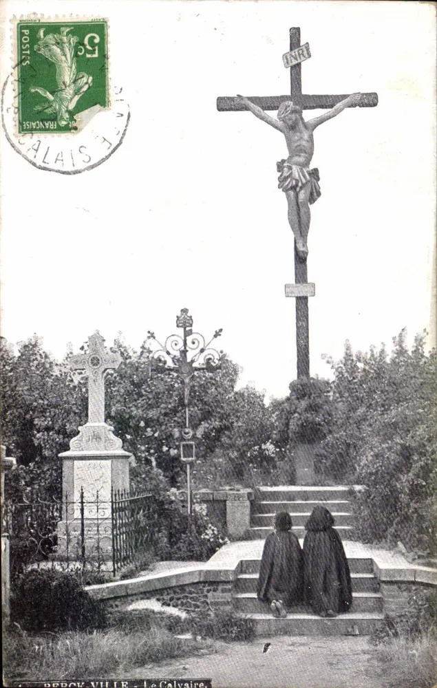 O Calvário em Perbec Ville — Cruz do Calvário com estátua de Cristo — editor Perbec Ville, número de série não visível - Frente