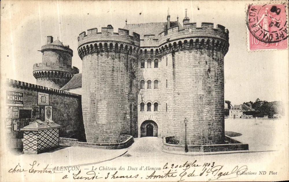Alençon — O Castelo dos Ducs de Alençon — Quinquina Monceau - Frente