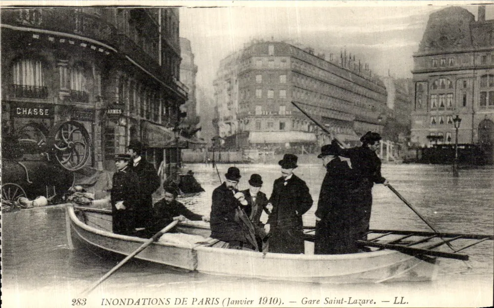 Überschwemmungen in Paris (Januar 1910) — Bahnhof Saint-Lazare — LL. - Vorderseite