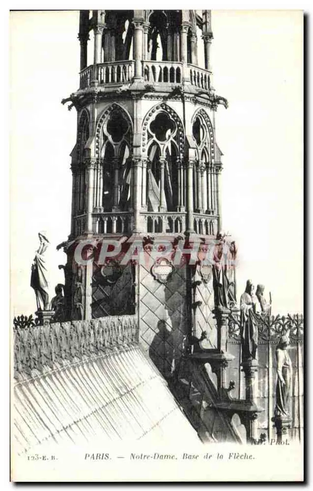 PARIS — Notre-Dame. Base da Flecha — N.D. Phol. 193-E.R. - Frente