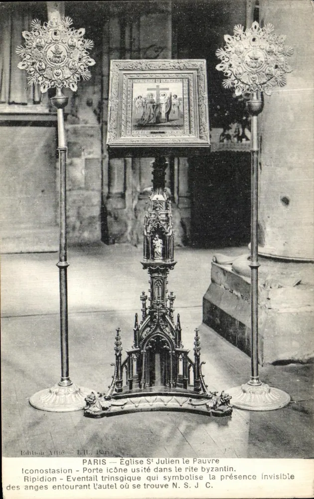 Paris — Kirche Saint-Julien-le-Pauvre — Ikonostase und Ikonentüren im byzantinischen Ritus - Vorderseite