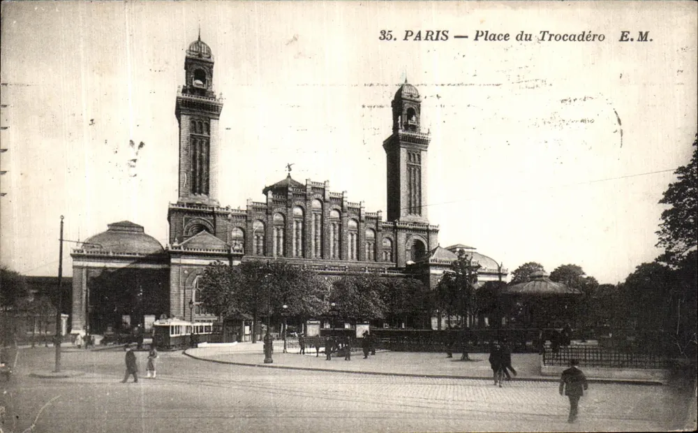 PARIS — Place du Trocadéro — E.M. n°35 - Frente