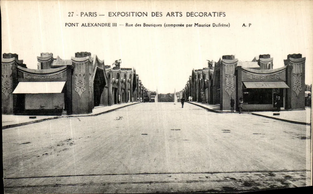 Paris — Exposition des Arts Décoratifs — Pont Alexandre III — Rue des Boutiques (komponiert von Maurice Dufrène) — A.P. - Vorderseite
