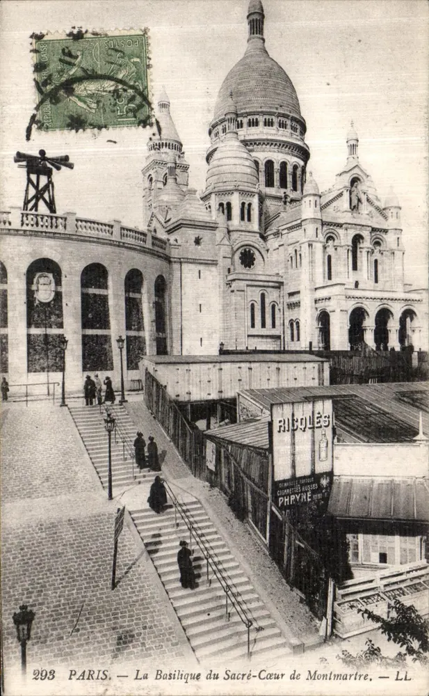 Paris — Die Basilika des Heiligen Herzens von Montmartre — LL - Vorderseite
