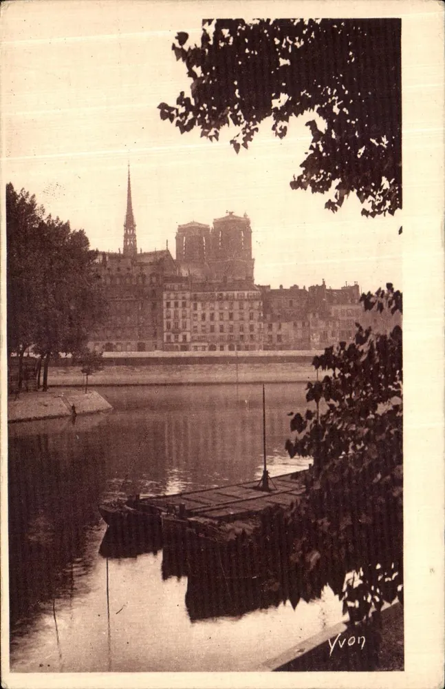 Notre-Dame de Paris — Ansicht von der Île Saint-Louis — Yvon - Vorderseite