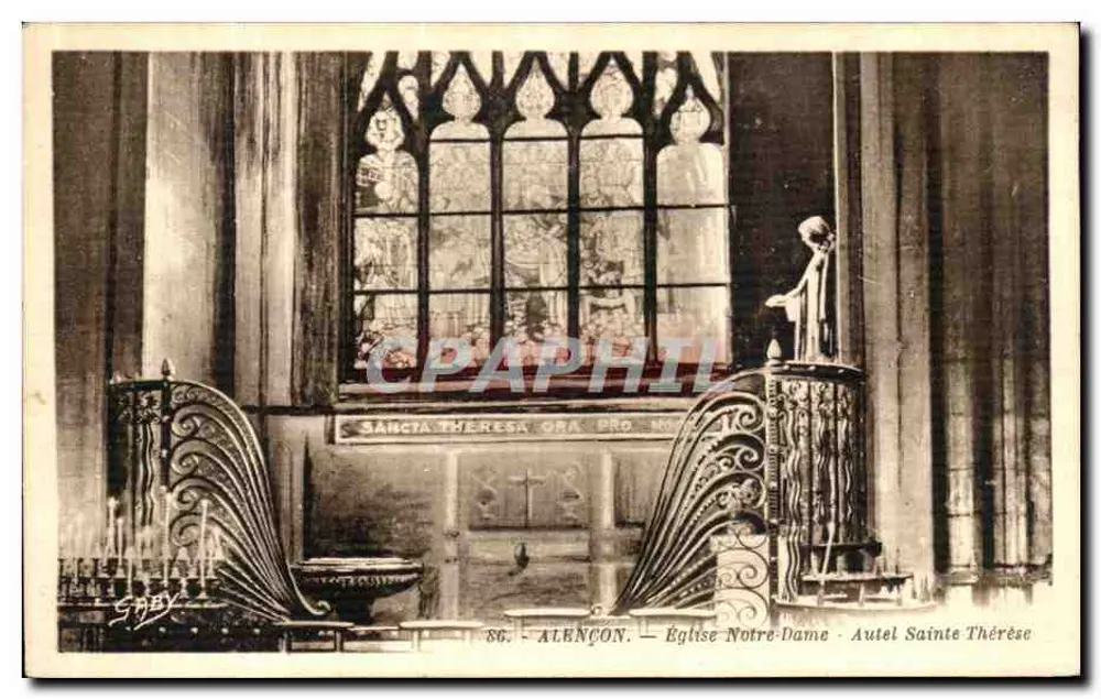 Alençon — Kirche Notre-Dame — Altar der heiligen Thérèse - Vorderseite