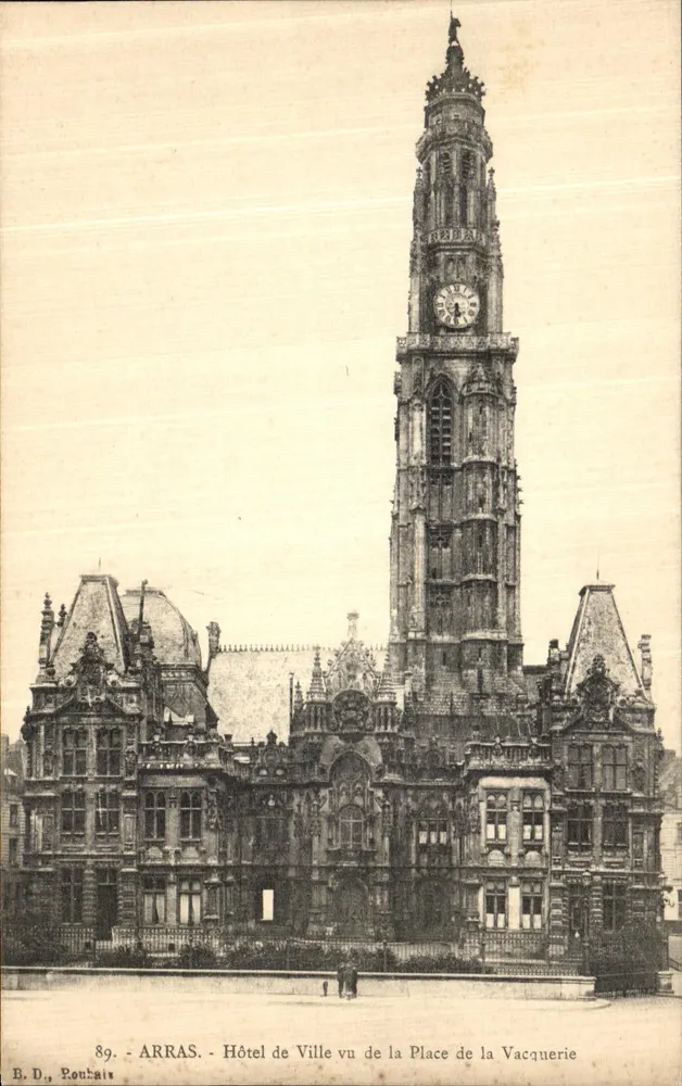 Arras - Rathaus von der Place de la Vacquerie gesehen — B.D. Poutain, n°89 - Vorderseite
