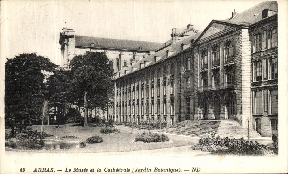 Arras — Das Museum und die Kathedrale (Botanischer Garten) — ND - Vorderseite
