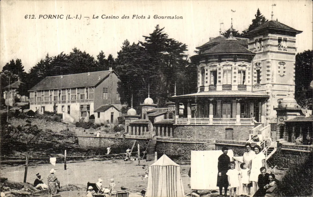 Pornic (L.-I.) — Ansicht des Casinos des Flots in Gourmalon — Foto J. Julliard - Vorderseite