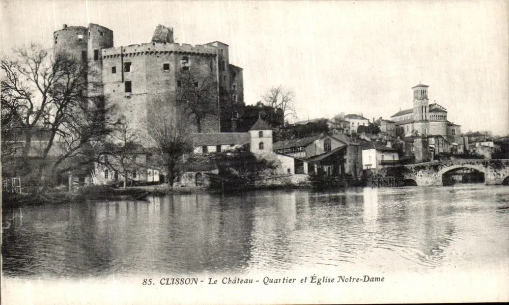 Clisson - El Castillo - Barrio y Iglesia de Notre-Dame — n°85 - Anverso