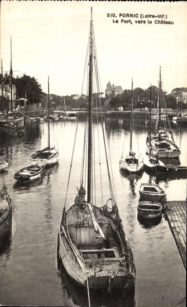 Pornic (Loire-Inf.) — Der Hafen, Richtung Schloss — F. Chapeau, Verlag Nantes, Nr. 210 - Vorderseite