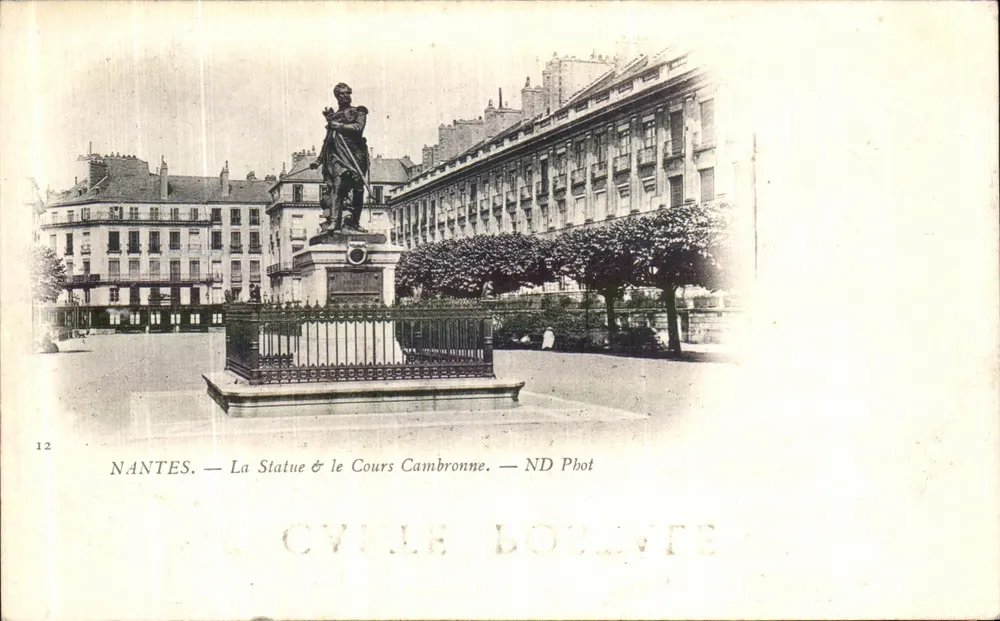 NANTES — A Estátua & o Cours Cambronne — ND Phot - Frente