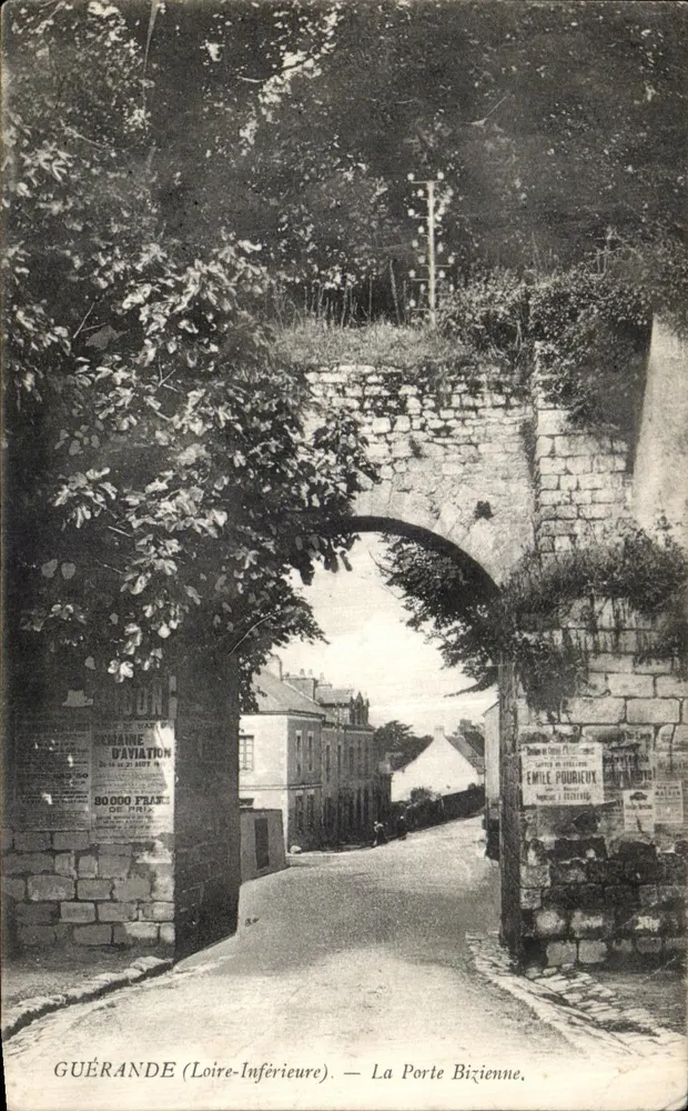 Guérande (Loire-Inférieure) — Ansicht der Bizienne-Tür — Verleger Émile Pourieux - Vorderseite