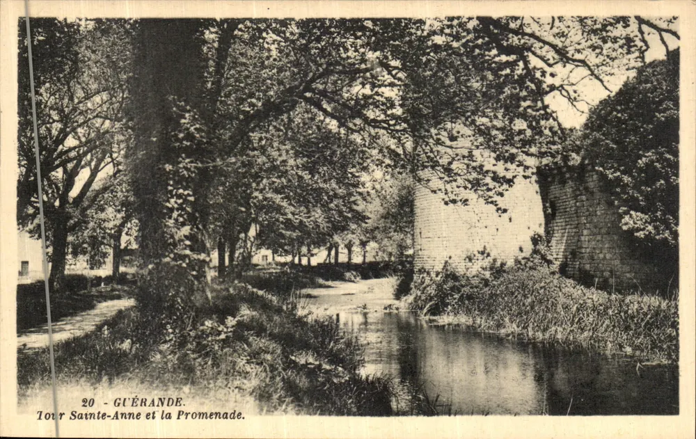 Guérande - Turm Sainte-Anne und die Promenade - Vorderseite