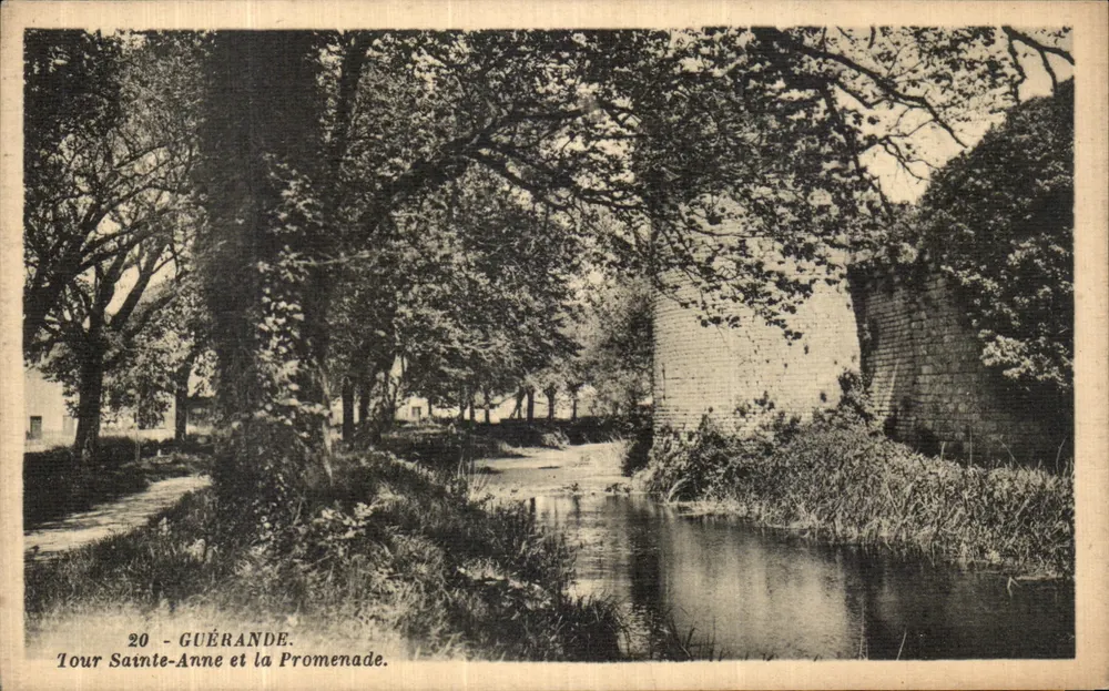 Guérande - Turm Sainte-Anne und die Promenade - Vorderseite