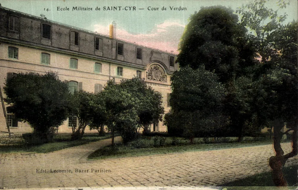 Militärschule SAINT-CYR — Cour de Verdun — Edit. Lecomie, Bazar Parisien - Vorderseite