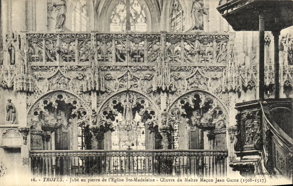 Troyes - Steinerne Chorbalustrade der Kirche Saint-Madeleine - Werk des Meistersteiners Jean Gaide (1508-1517) - Vorderseite