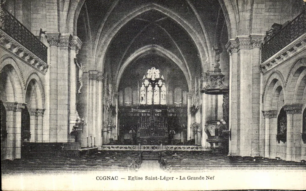 Cognac — Kirche Saint-Léger — Die Große Nave - Vorderseite