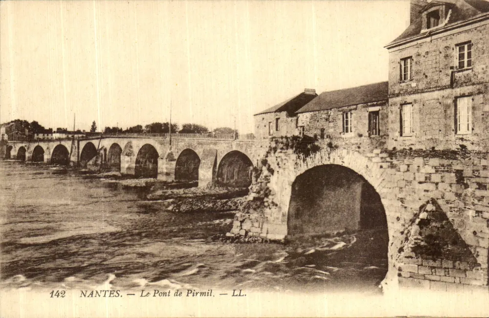 NANTES — A Ponte de Pirmil — LL. — N° 142 - Frente