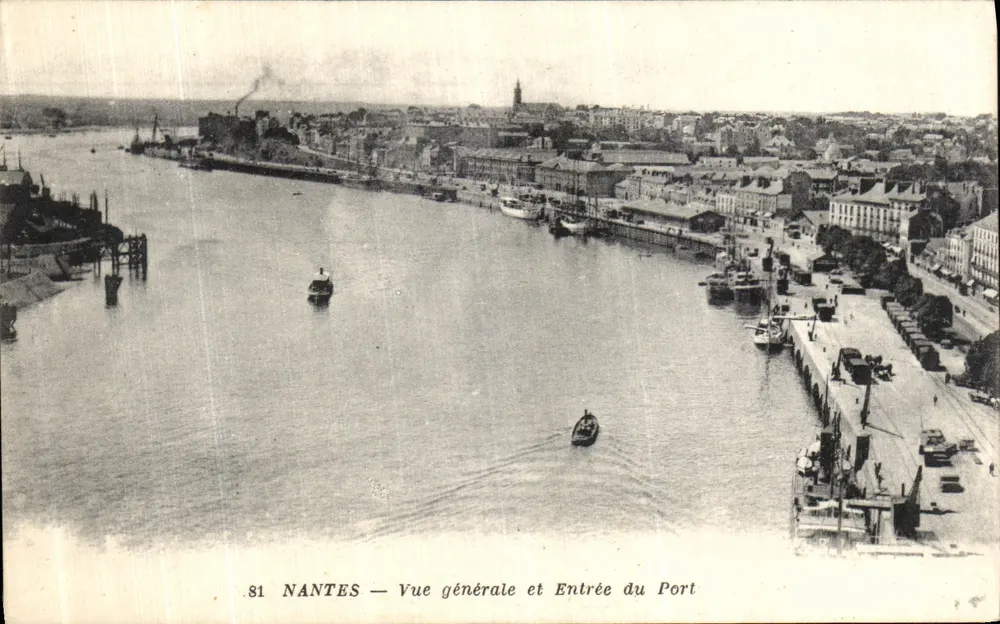 NANTES — Allgemeiner Blick und Hafen-Eingang — 81 - Vorderseite
