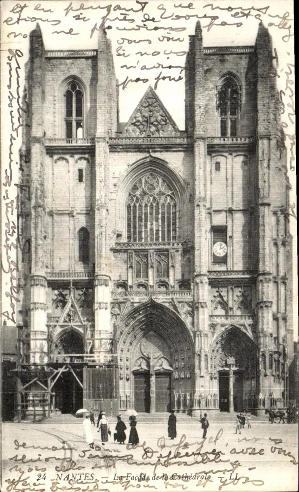 NANTES — Facha da Catedral com Torre — LL - Frente
