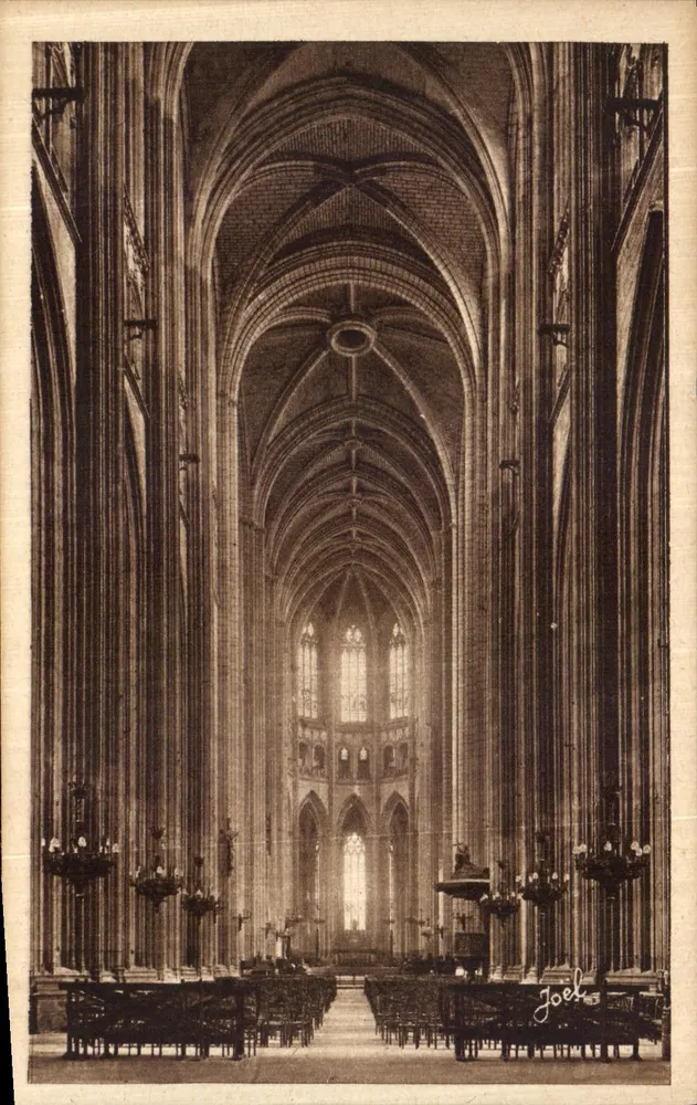 Nantes — Innenansicht der Kathedrale — Die Große Nave - Vorderseite