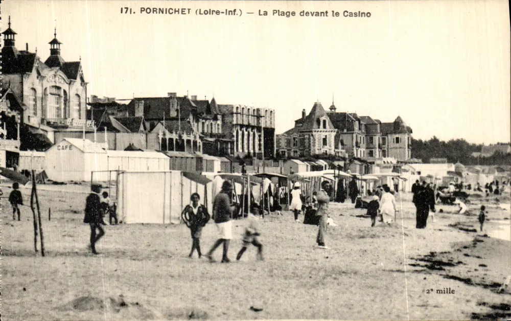 Pornichet (Loire-Inf.) — A Praia diante do Casino — F. Célepan (Imp.-Ed., Nantes) - Frente