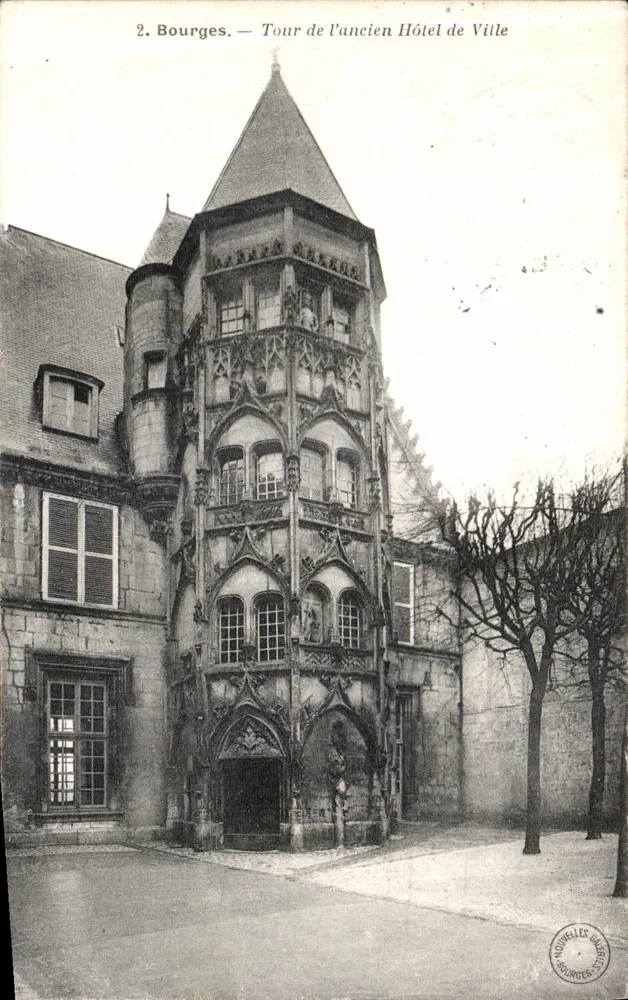 Bourges — Turm des alten Rathauses — Nouvelles Bourges - Vorderseite