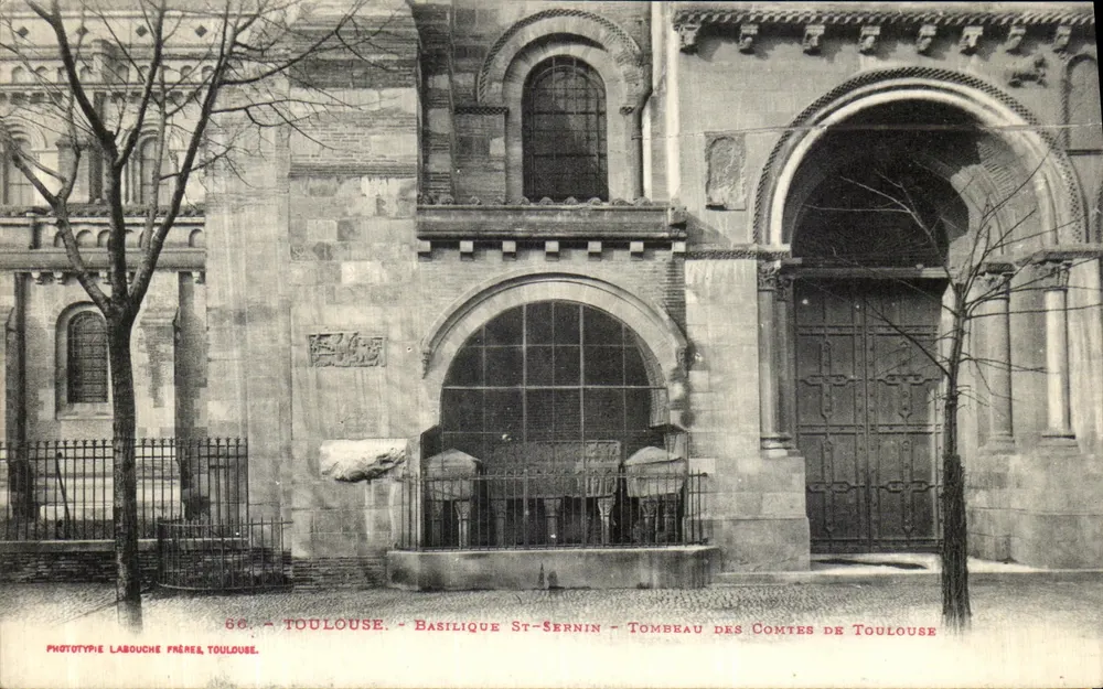 Toulouse - Basilika Saint-Sernin - Grab der Grafen von Toulouse - Vorderseite