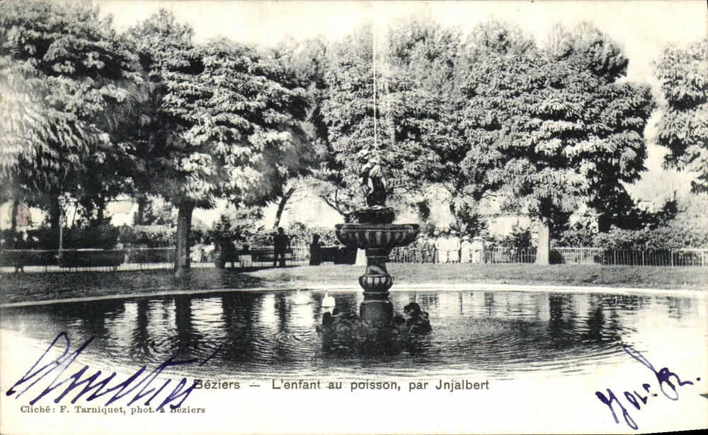 Béziers — Das Kind mit dem Fisch, von Jnjalbert — Cliché F. Tarniquet, Foto in Béziers - Vorderseite