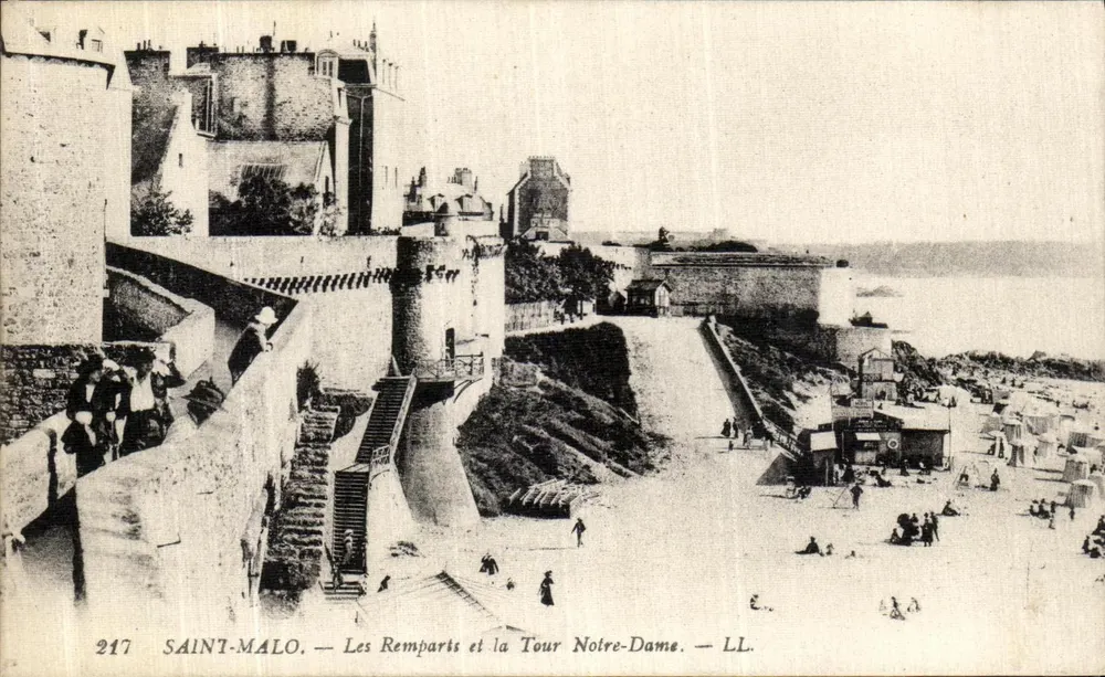 Saint-Malo — Die Mauern und die Turm Notre-Dame — LL. — Nr. 217 - Vorderseite