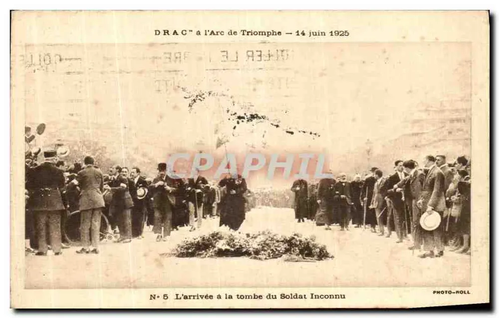 Ankunft am Grab des Unbekannten Soldaten — Arc de Triomphe — Éditeur PHOTO-ROLL, N° 5 - Vorderseite
