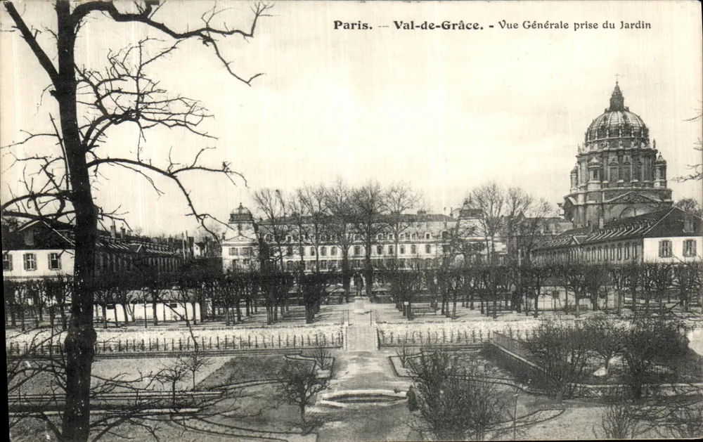 Paris — Val-de-Grâce — Allgemeine Ansicht vom Garten - Vorderseite