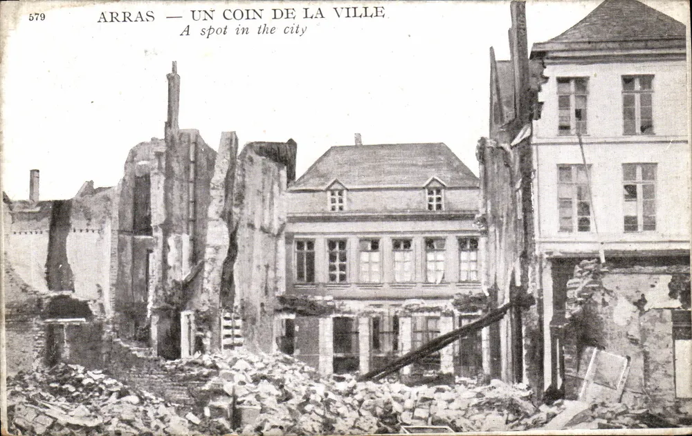 Arras — Ein Eckschloss der Stadt — éditeur C.P.I. n° 579 - Vorderseite