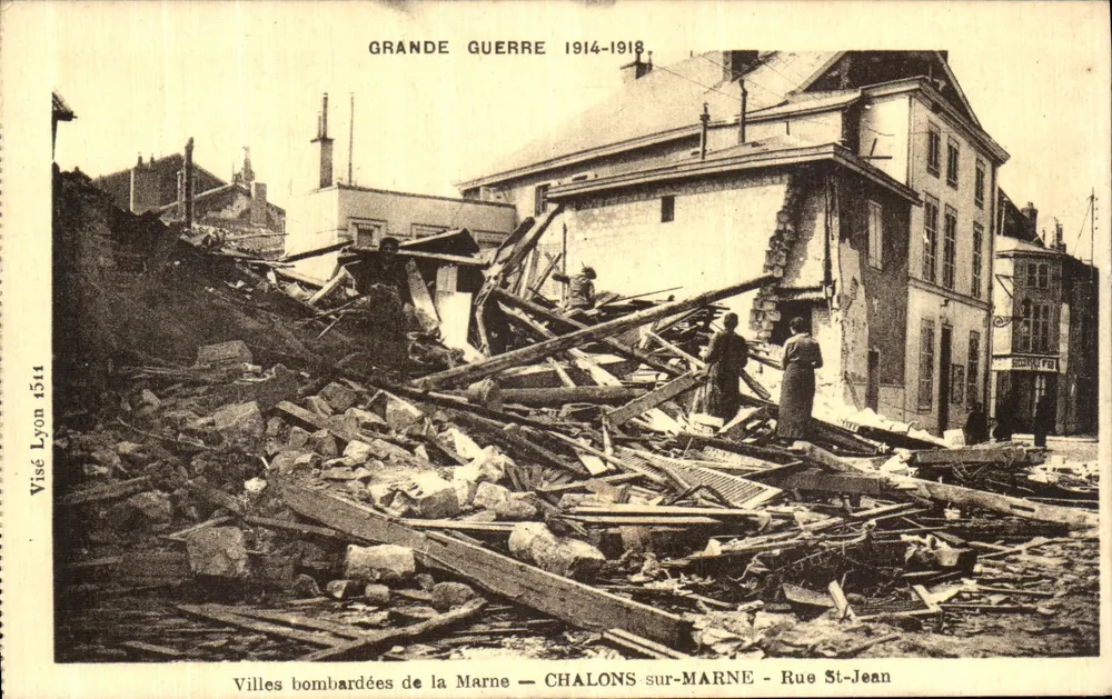 Chalons-sur-Marne — Rue St-Jean — Zerstörung nach den Bombenangriffen des Ersten Weltkriegs 1914-1918 - Vorderseite
