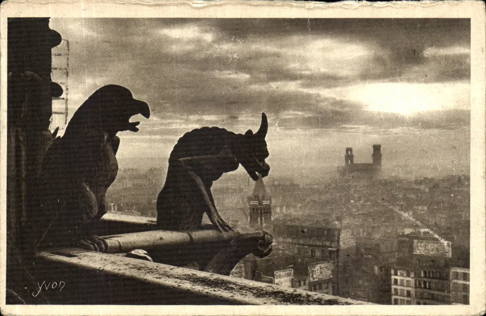 Notre-Dame de Paris — Détail de la façade Ouest — éditeur YVON, série 7 n°131 - Anverso