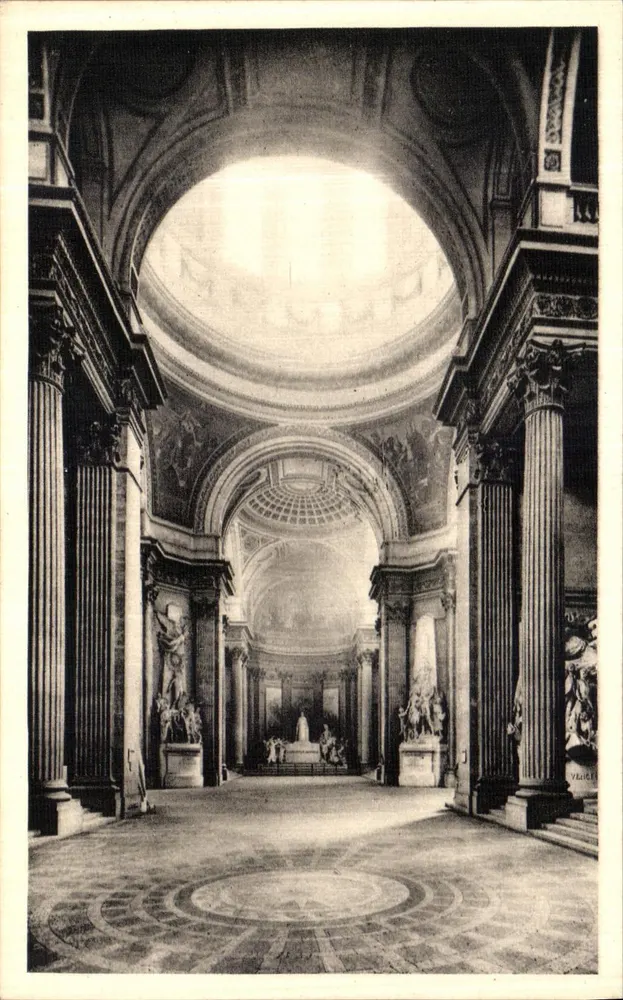 Paris — O Panteão, A Nave — Serviço Comercial dos Monumentos Históricos - Frente