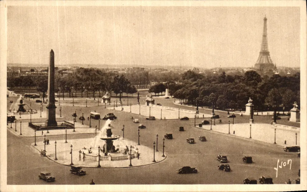 Place de la Concorde — vista panorâmica com obélisco e Torre Eiffel — Edições Yvonn - Frente
