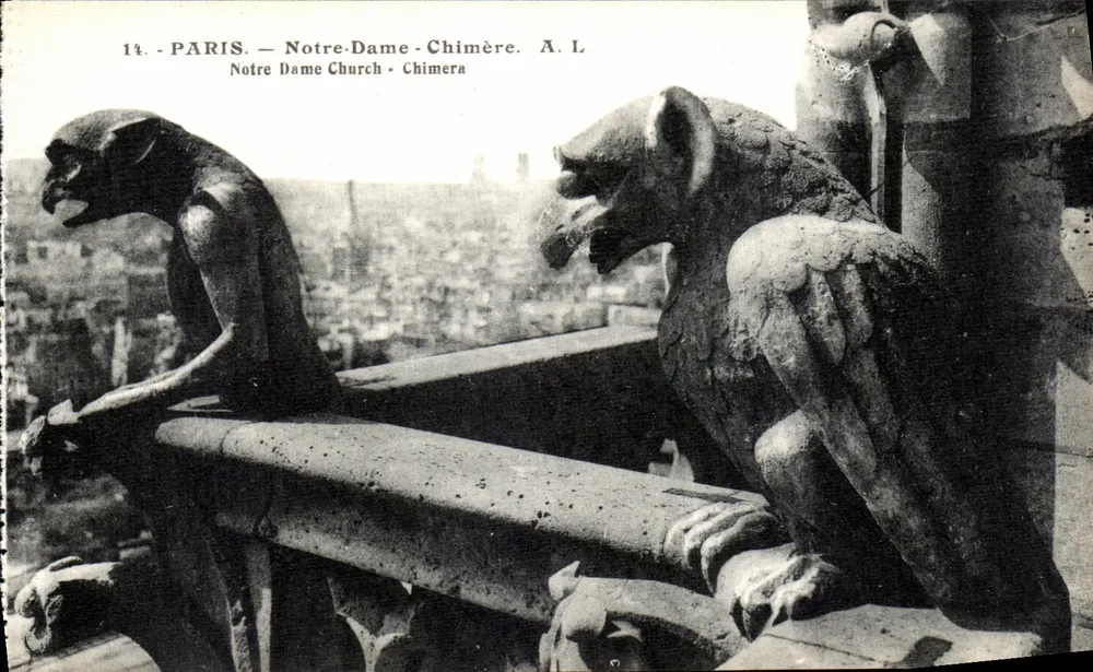 Paris — Catedral de Notre-Dame — Chimères — A. L. - Frente