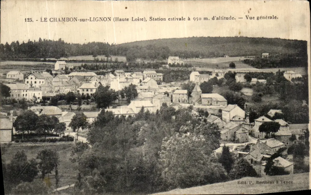 Le Chambon-sur-Lignon (Haute-Loire) — Estación veraniega a 950 m de altitud — Vista general — Edit. P. Berthécas en Tence - Anverso