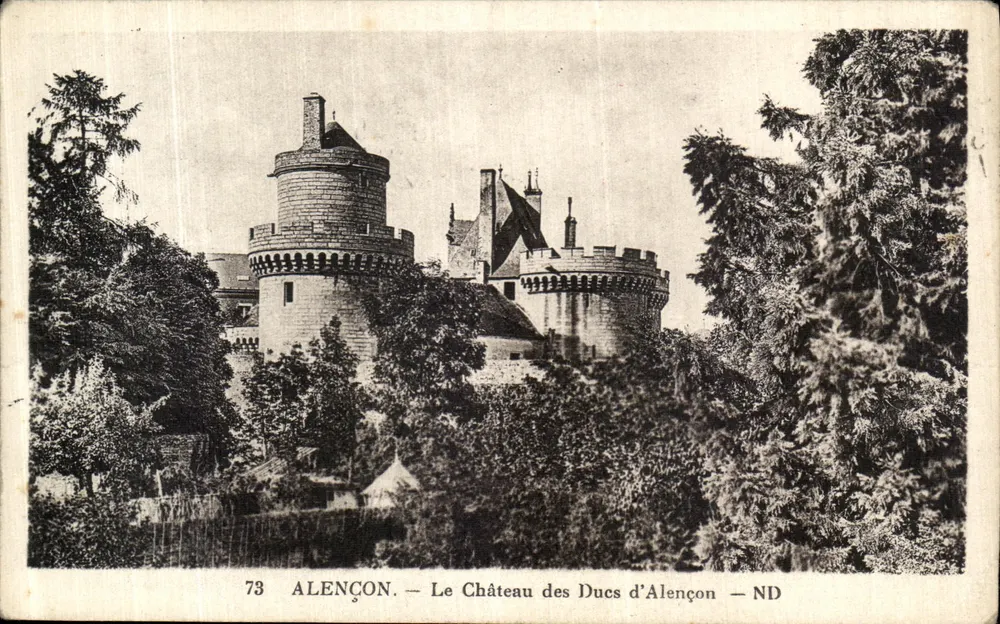 Alençon — O Castelo dos Duques de Alençon — ND - Frente