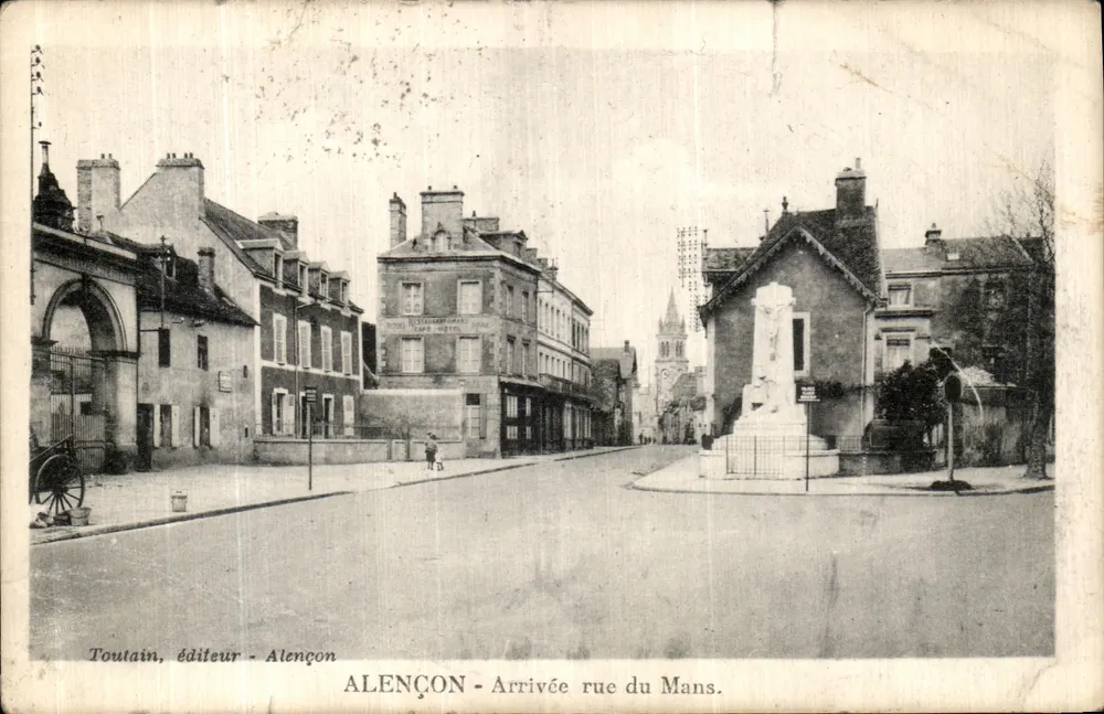 Alençon — Arrivée rue du Mans — éditeur Toutain, Alençon - Voorkant